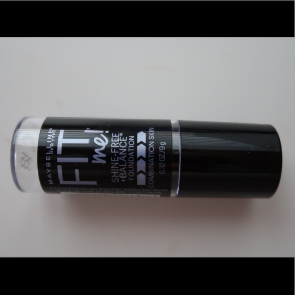Maybelline Fit Me Stick Foundation - Picture 2 of 3